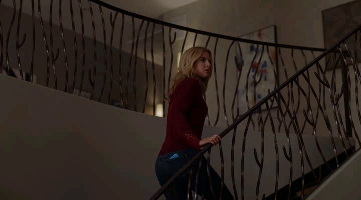 Mai.Giocare.Con.La Babysitter.2018.iTALiAN.WEBRiP.AC3.XviD.avi_snapshot_00.30.48.139.jpg