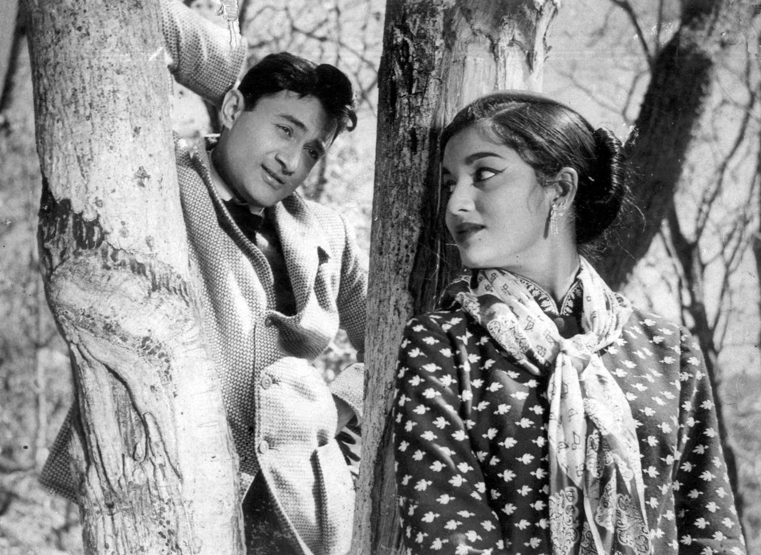 Dev Anand, Asha Parekh.jpg