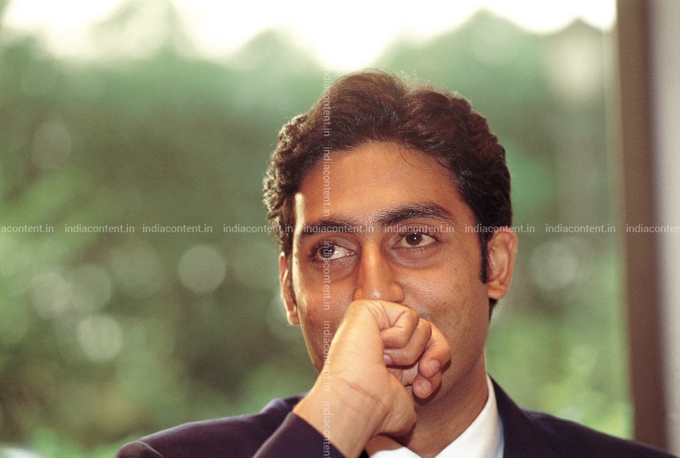 659-bollywood-actor-abhishek-bachchan-clicked-during-an-interview-in-image-88005500_20190412_134.jpg