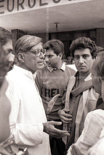 659-raj-mohan-gandhi-raj-babbar-news-image-F141se11_001255.jpg