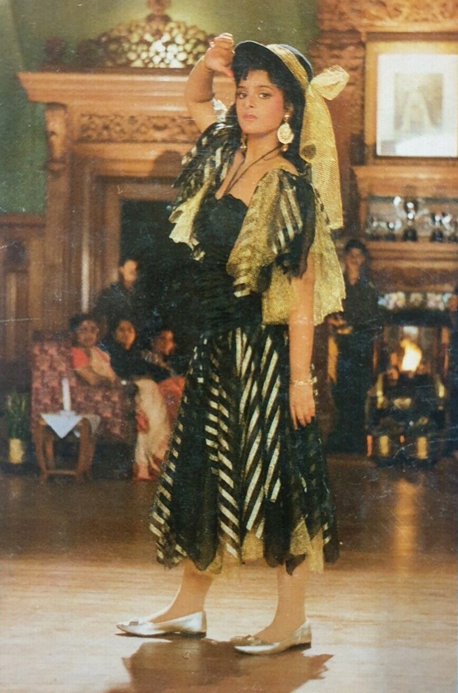 SHILPA SHIRODKAR.jpg