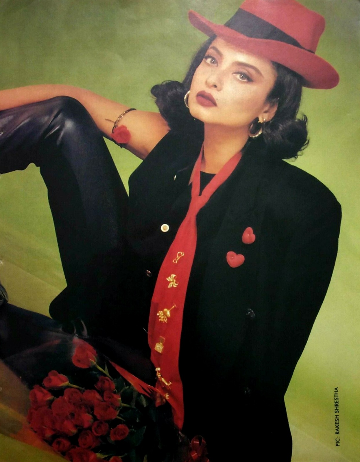 Bollywood-Star-Actor-Rekha-Paper-Sheet.jpg