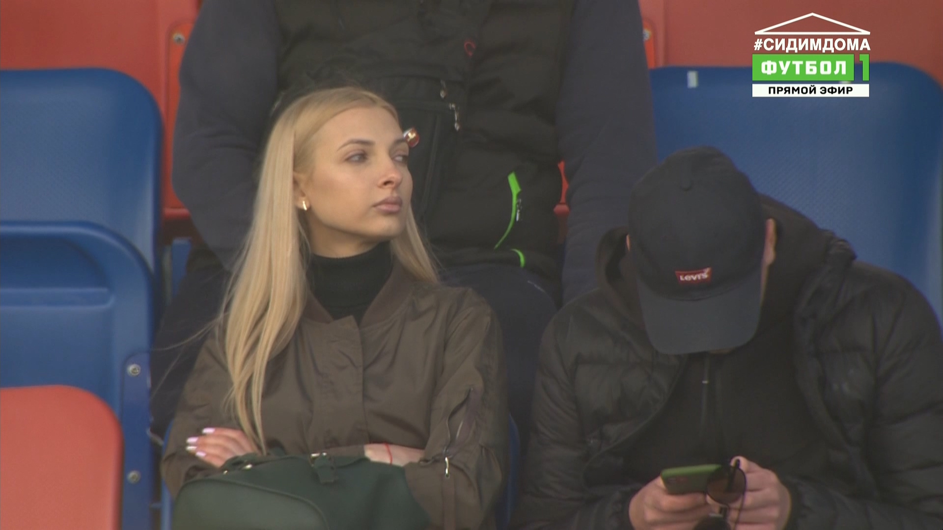 Чемпионат Беларуси 2020 6-й тур Ислочь - Витебск Матч! Футбол 1 HD.ts_20200426_221834.207.jpg