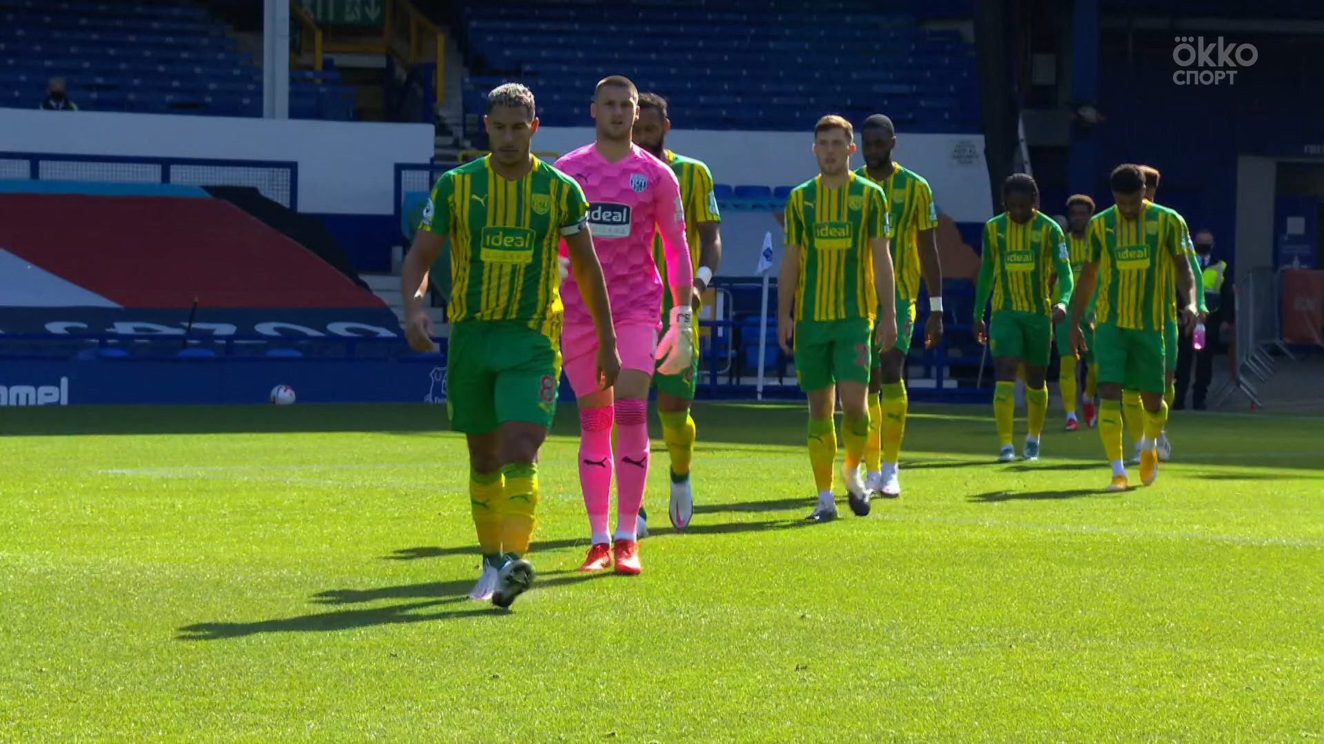 Чемпионат Англии 2020-2021 2-й тур Эвертон - Вест Бромвич Okko Спорт.mkv_20200920_204931.038.jpg