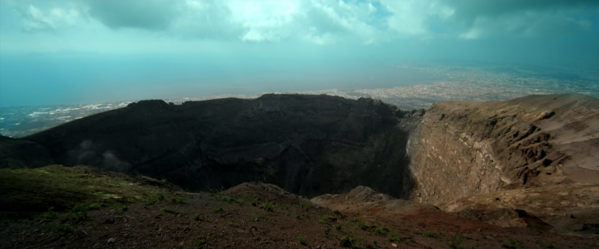 Sul.vulcano.2014.WEB.1080p-ylnian.mkv_snapshot_00.14.56.068.png