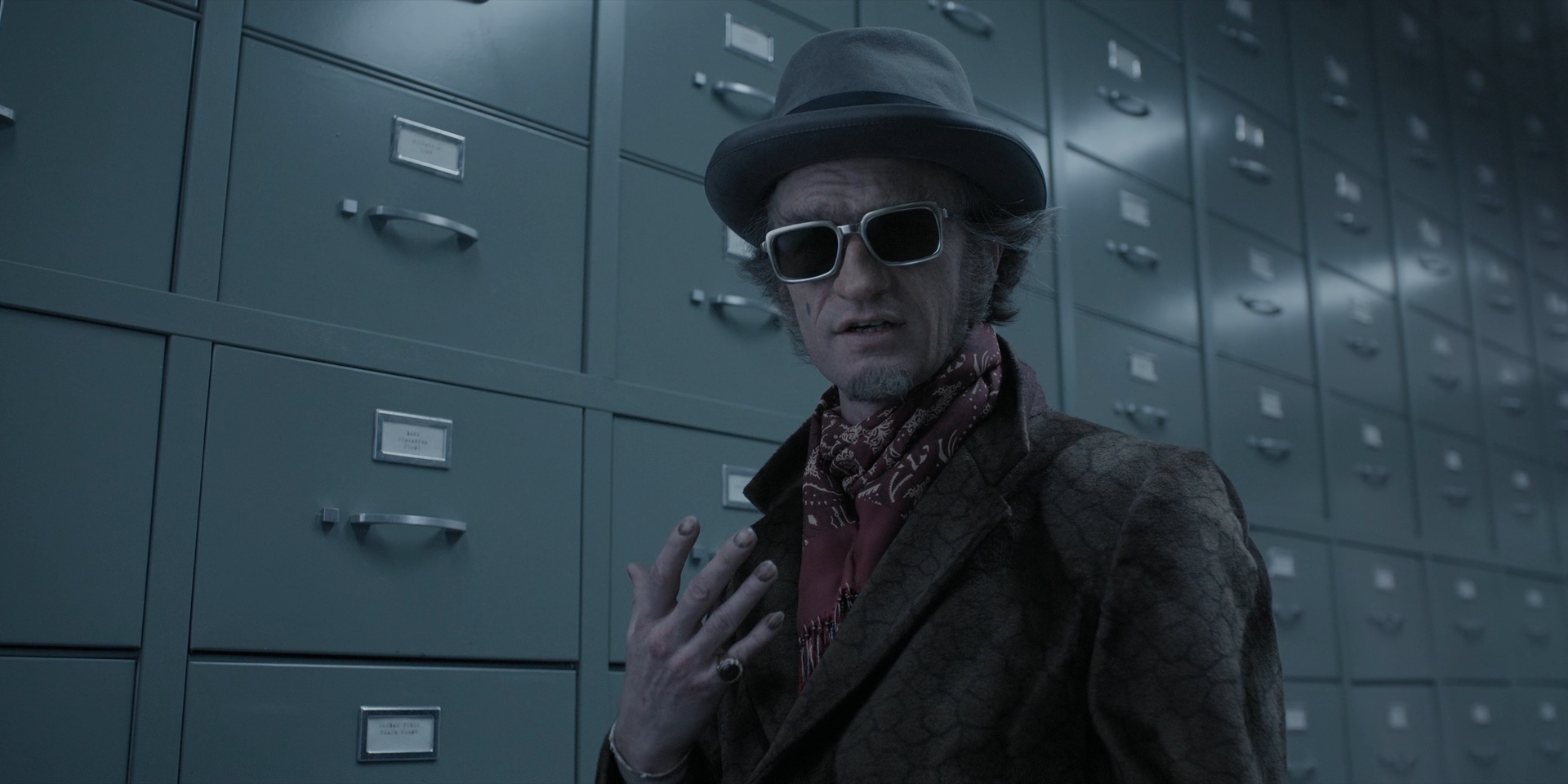 где купить помаду baby bright. Bright is out. брайт аут. Bright is out. Two fires - burning bright (2010).