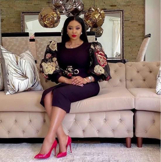 Ayanda Ncwane is a real fashionista see her pictures in dresses only ...