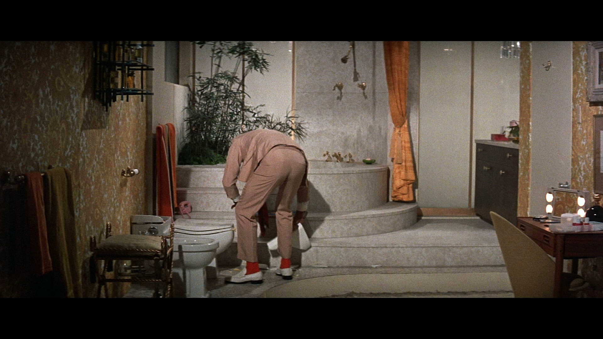 The.Party.1968.Koch.Media.BDRemux.1080p[(096341)08-43-16].PNG