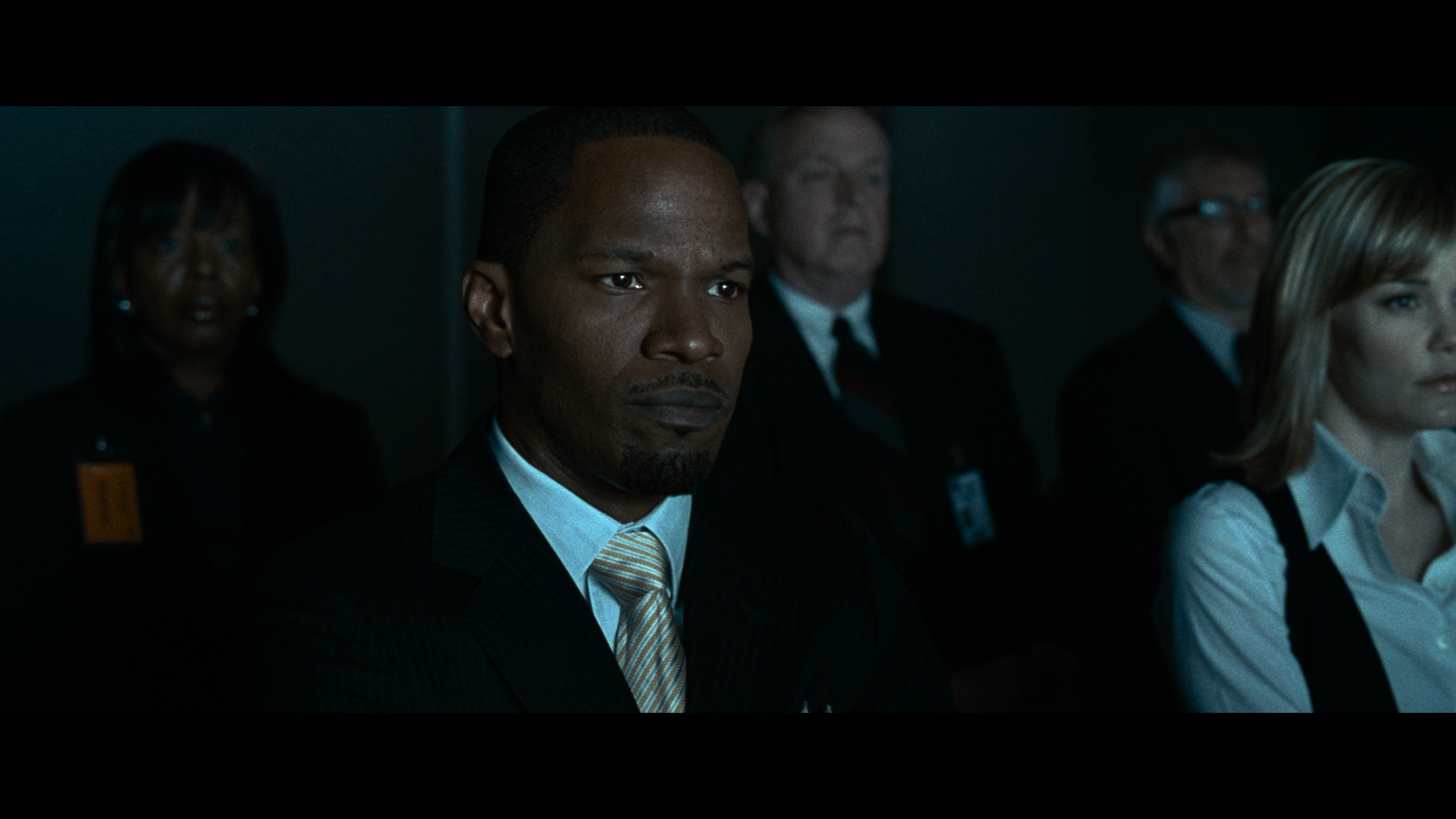 Law.Abiding.Citizen.2009.2160p.UHD.BDRemux.HDR.DoVi.P8.TrueHD7.1.by.DVT.mkv_20211108_173502.012.png