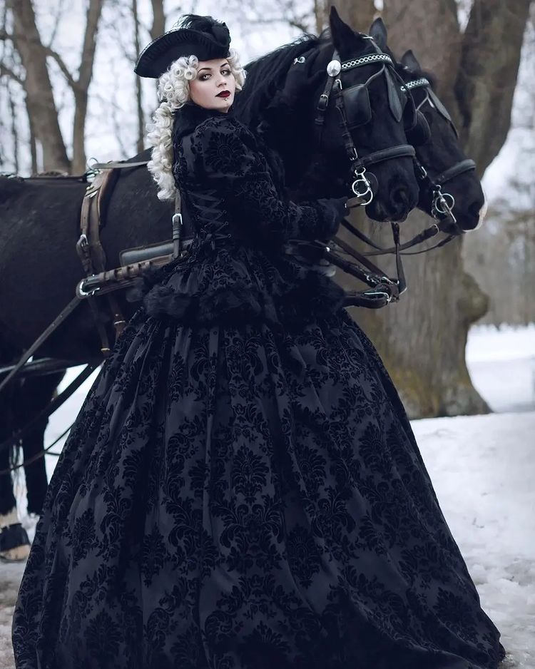 thebeautyandthegoth-15032022-0004.webp