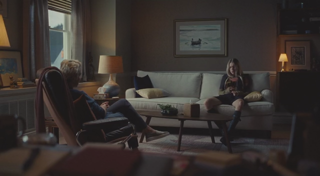 Euphoria.US.S00E02.PartTwo-Jules.mp4_snapshot_12.14_[2022.03.22_12.44.40].png
