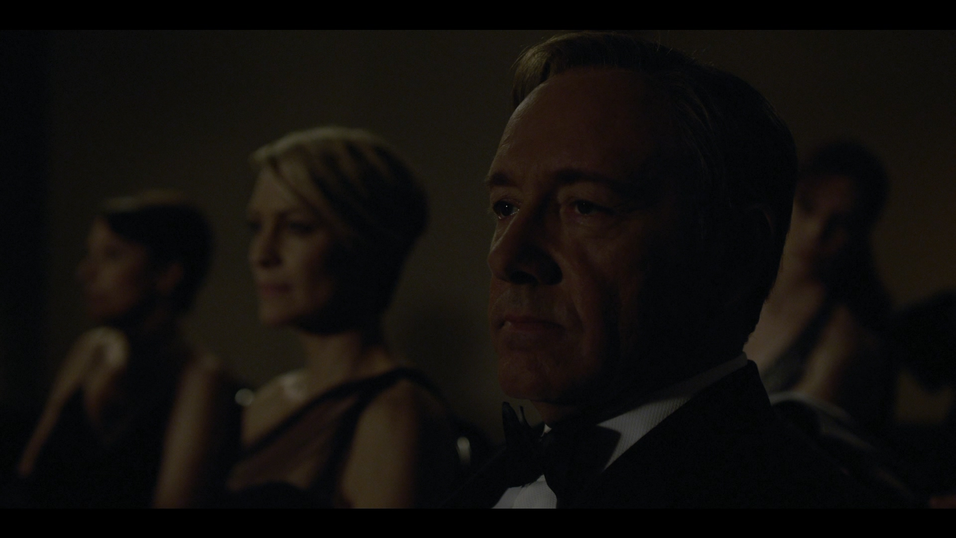 House.of.Cards.S01E01.Chapter.1.1080p.BDRemux.rus.ukr.eng.mkv_20220505_000135.598.png