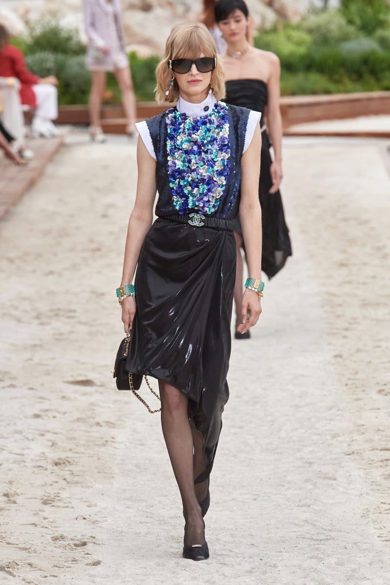 00049-chanel-resort-2023-monaco-credit-gorunway.jpg