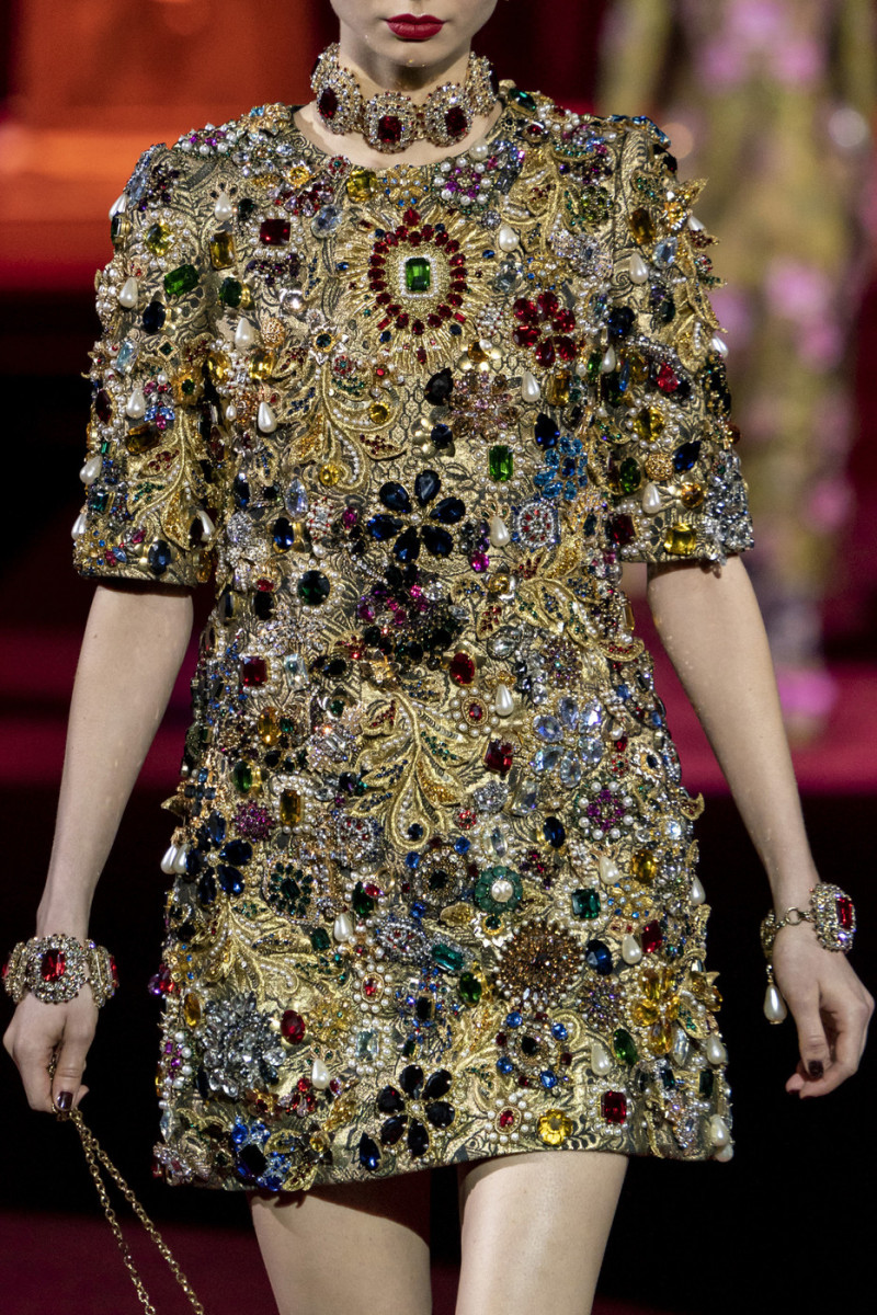 Dolce+Gabbana+Fall+2019+Details+99aeC_95nVfx.jpg
