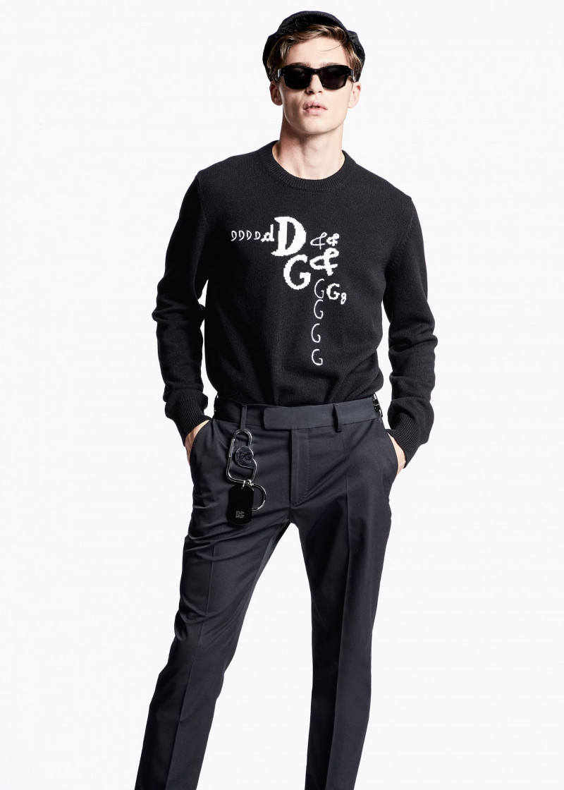 dolce-and-gabbana-fall-winter-2020-21-man-collection-168.jpg