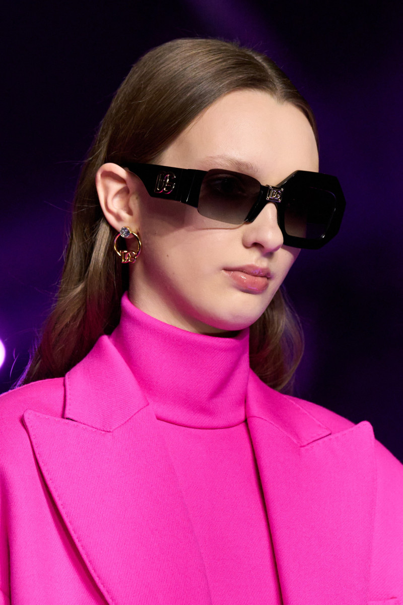 00045-dolce-and-gabbana-fall-2022-ready-to-wear-milan-details-credit-gorunway.jpg