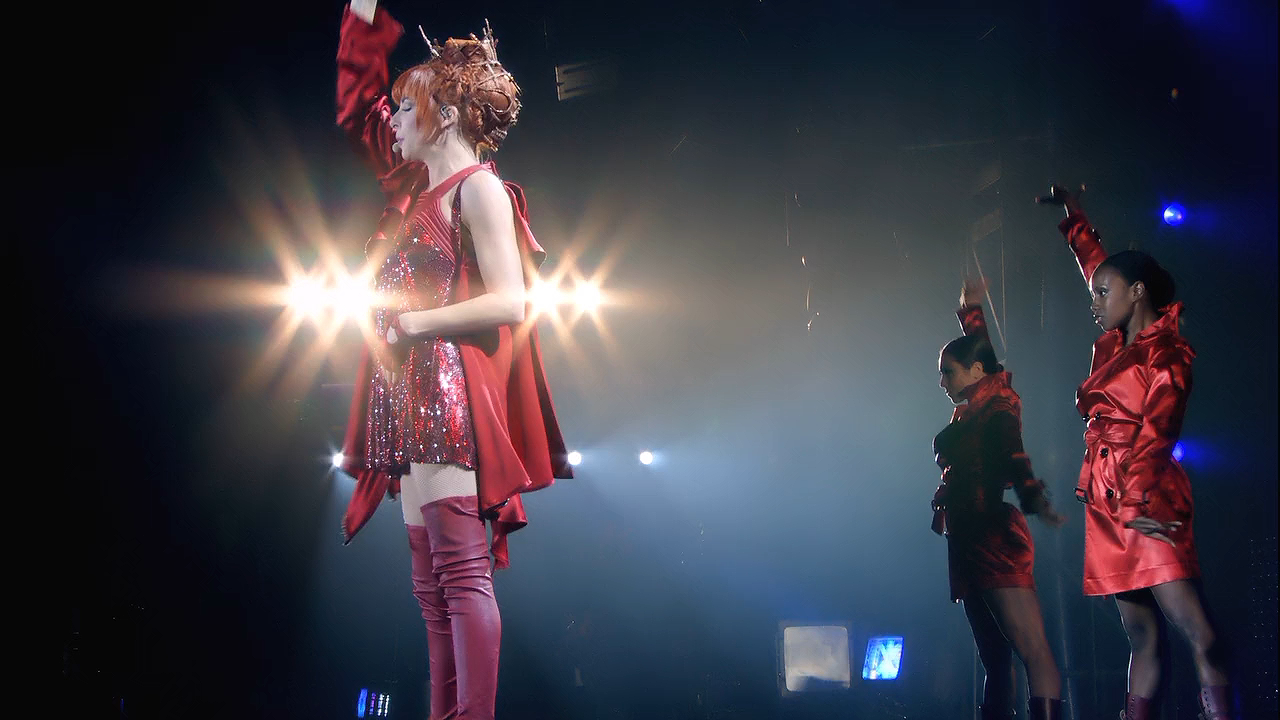 Mylene Farmer - Stade de France (BD Rip 720p).mkv_20220722_172807.301.png