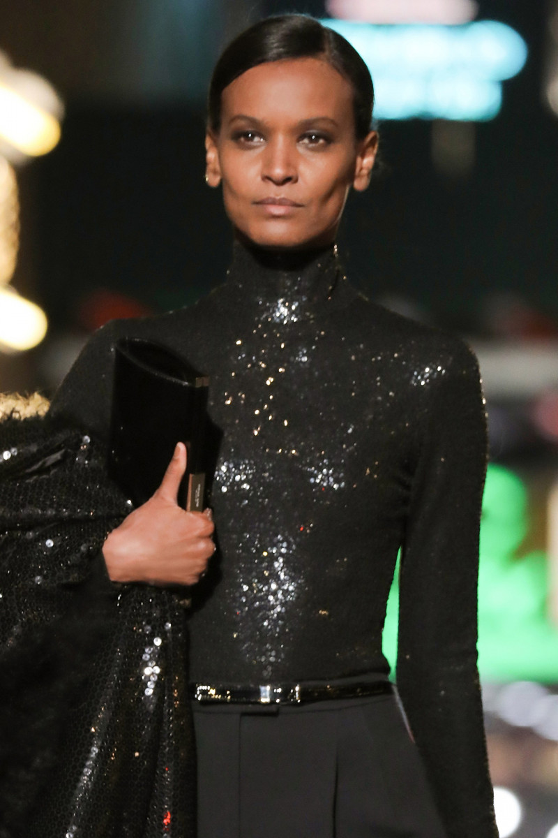 00026-Michael-Kors-Fall-21-DETAILS44.jpg