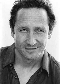 Сэм Робардс