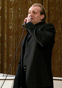 Владимир Овчаров