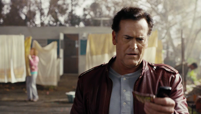 s01e01_El.Jefe[(019602)12-25-52].PNG