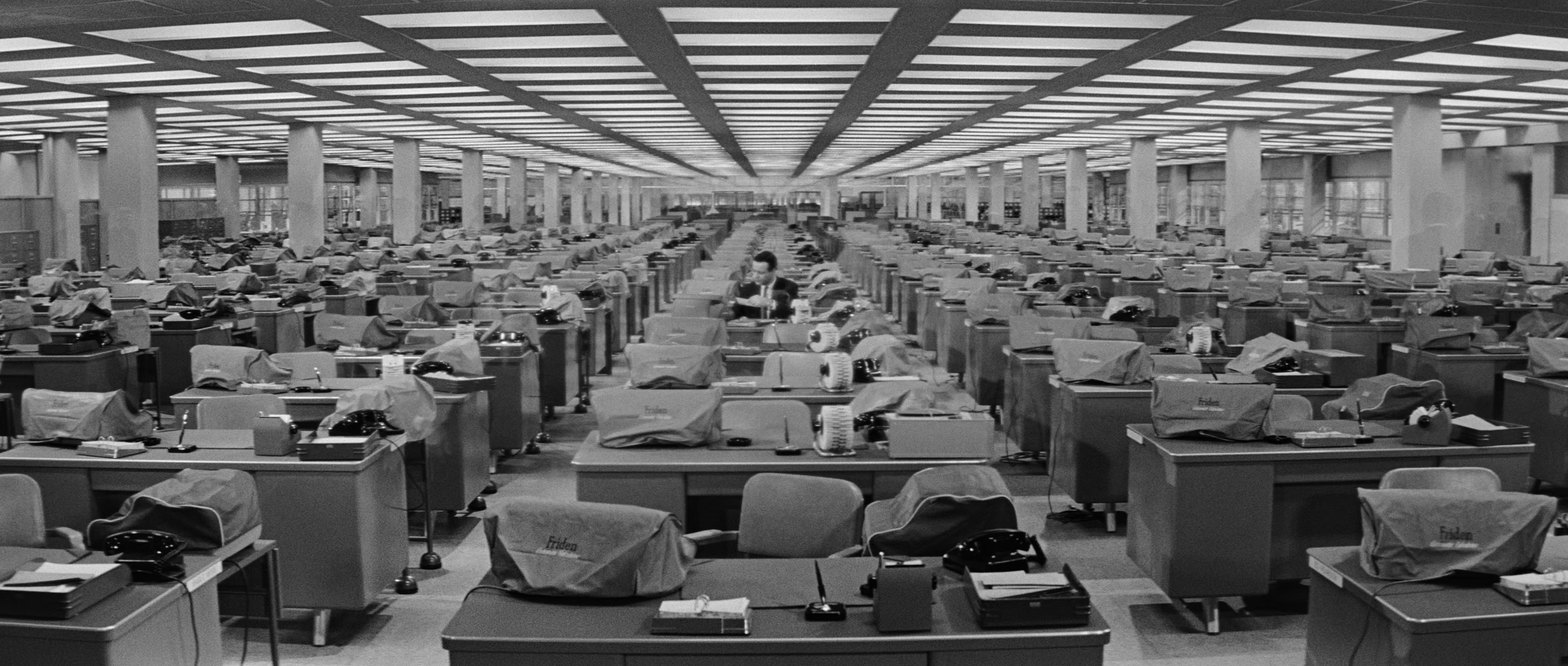 Квартира (The Apartment) 1960.mkv_snapshot_00.03.00.180.jpg