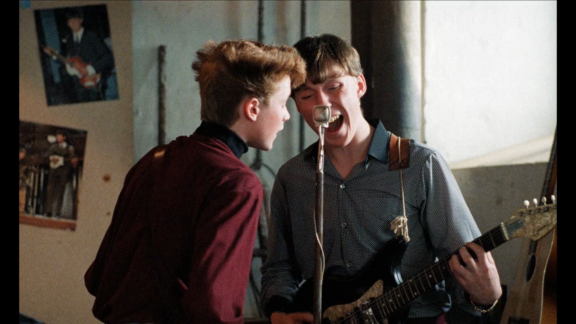 Tro, hab og kaerlighed 1984 WEB-DL 1080p.mkv_snapshot_00.07.00.png