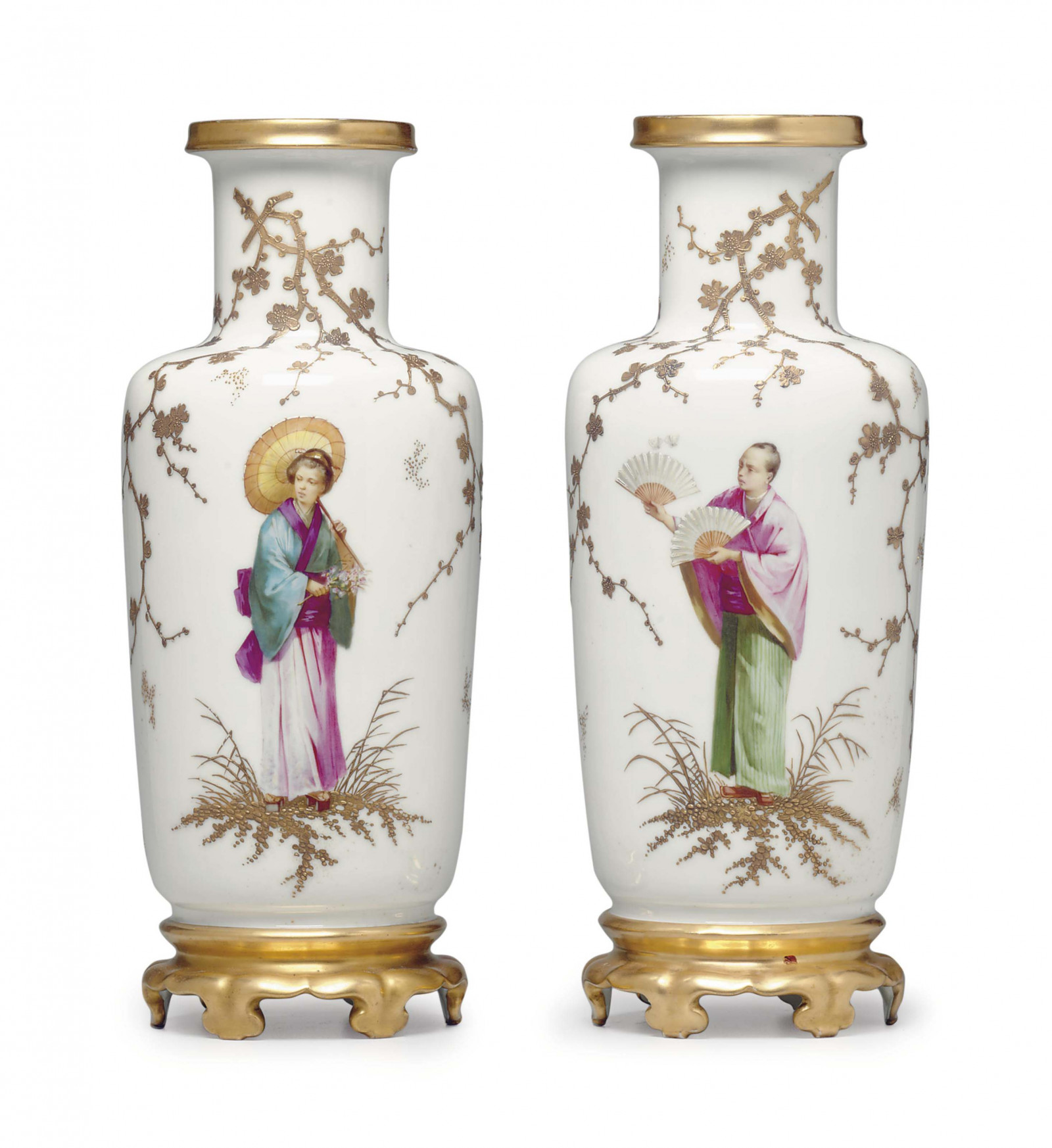 A PAIR OF FRENCH PORCELAIN WHITE AND GOLD GROUND VASES.jpg