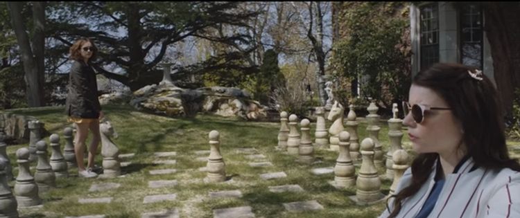 Чистокровные /Thoroughbreds/ 2018   (0:45:12 / 1:30:00)