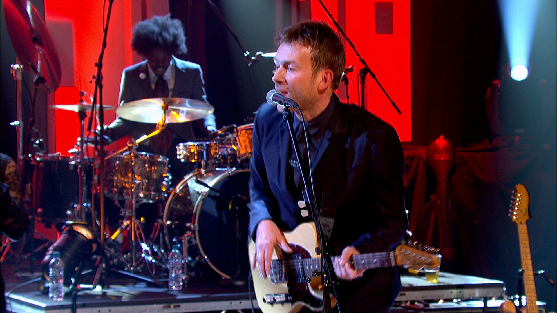 Later... Live with Jools Holland - Series 44 Episode 3 Full (2014).ts_20230312_205124.499.png