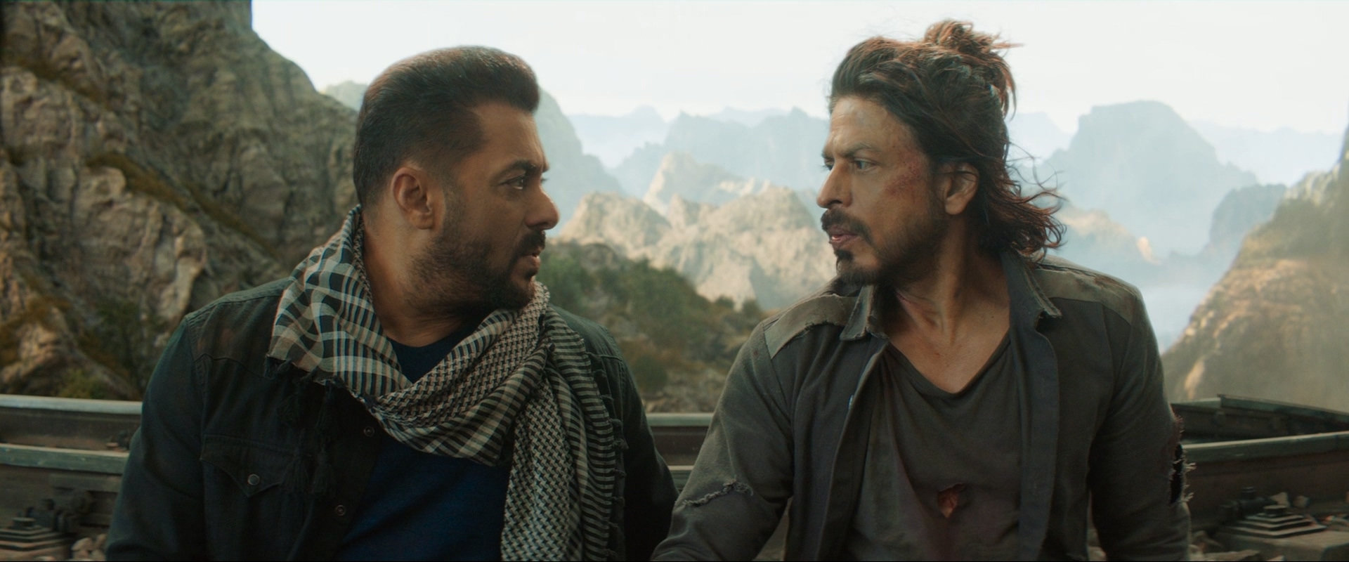 Pathaan 2023 WEBRip 1080p.mkv_20230330_224825.728.jpg