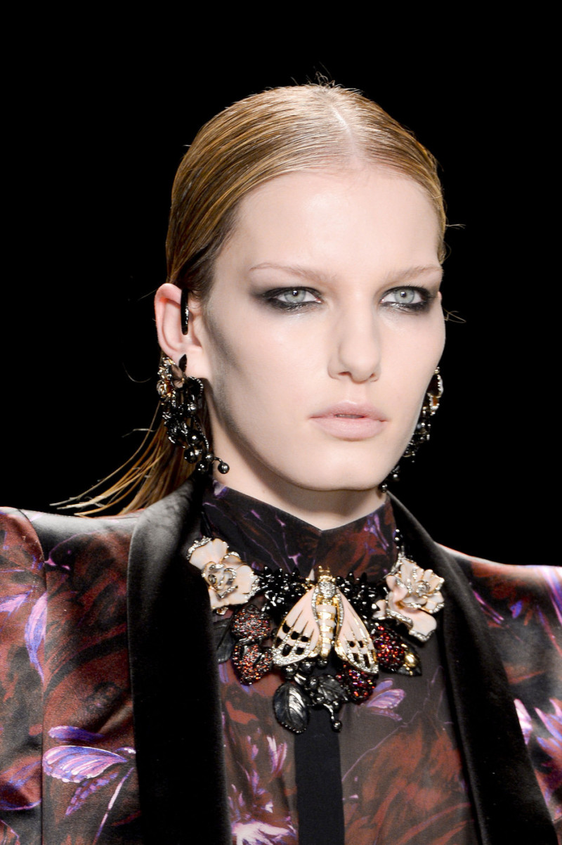 Roberto+Cavalli+Fall+2013+Details+cTUDBT2aPBsx.jpg