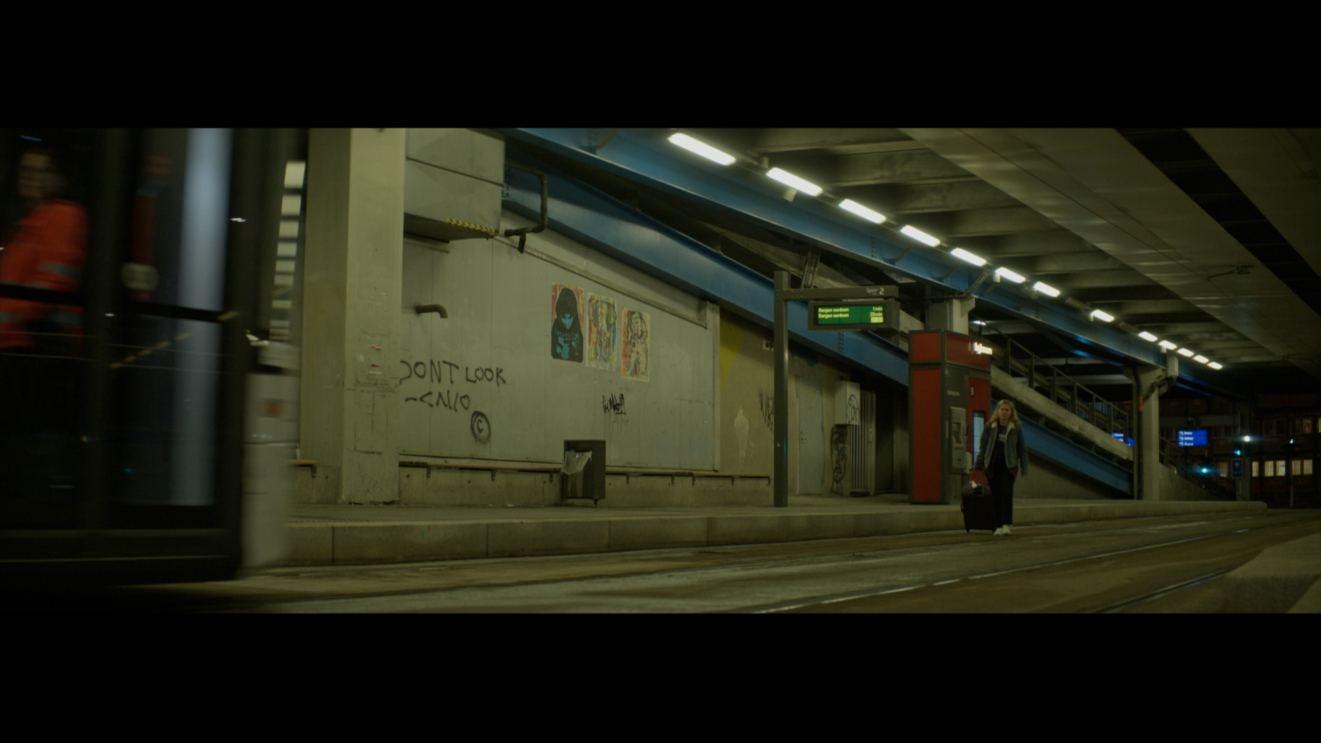 Leave.2022.1080p.BDREMUX.AVC-Нечипорук.mkv_snapshot_00.11.21.250.png