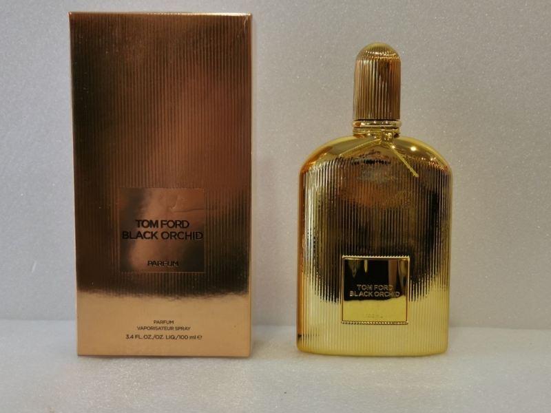 Упаковка том форд. Tom Ford Black Orchid Parfum 100ml. Loewe Paula's Ibiza 50ml. Блэк Фантом том Форд.