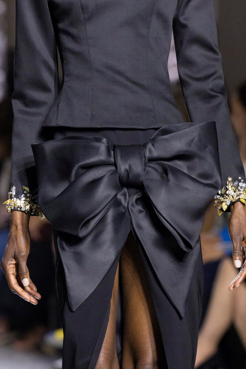 00003-celia-kritharioti-fall-2023-couture-details-credit-brand.jpg