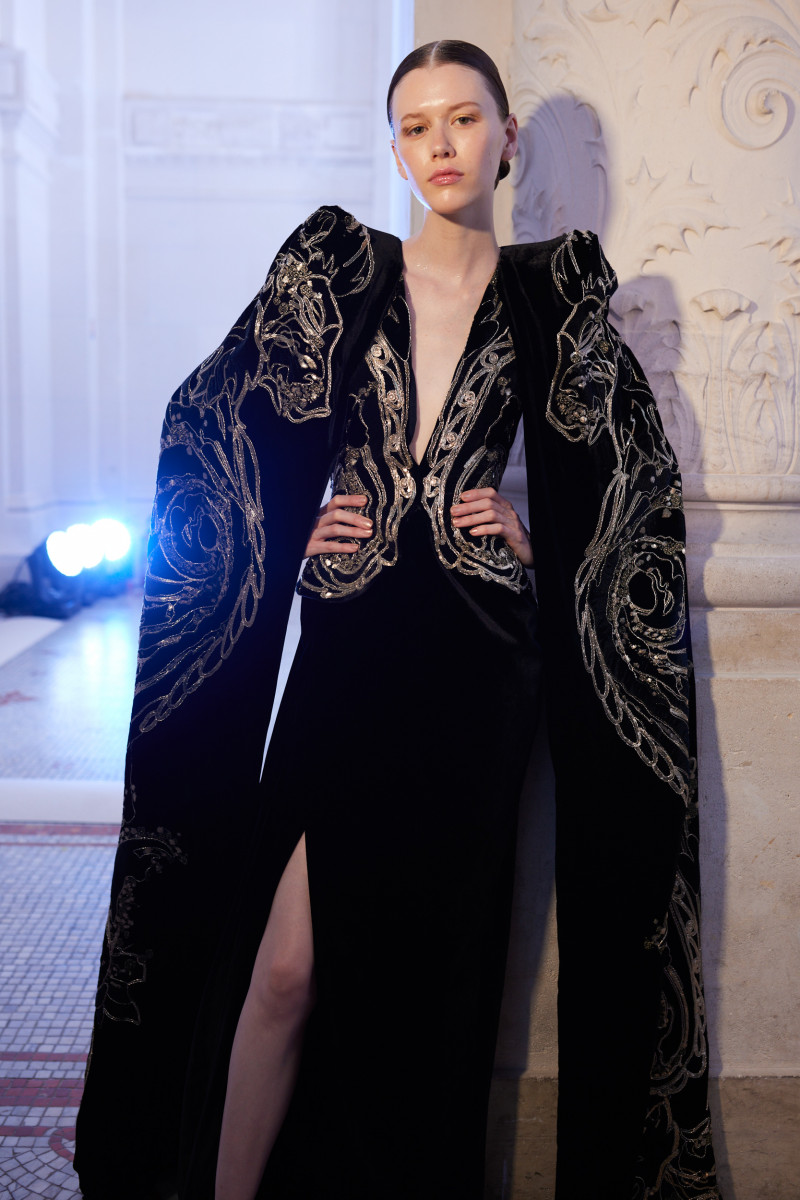 elie-saab-hc-bks-f23-076.jpg