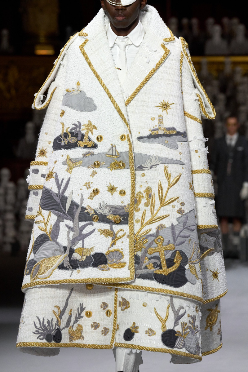 00128-thom-browne-fall-2023-couture-details-credit-gorunway.jpg