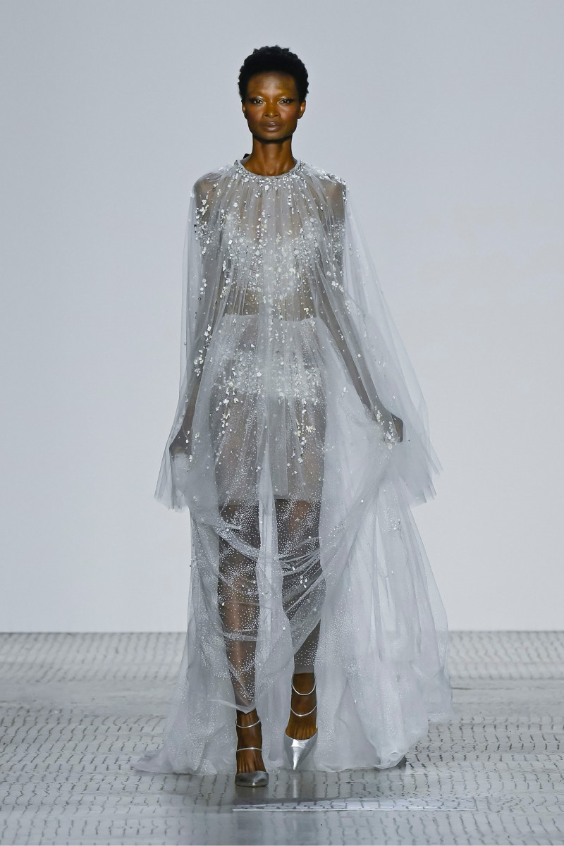 00055-celia-kritharioti-fall-2023-couture-credit-brand.jpg