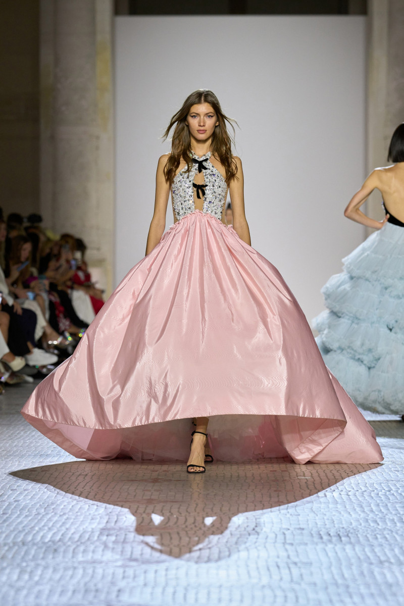 00048-celia-kritharioti-fall-2023-couture-credit-brand.jpg