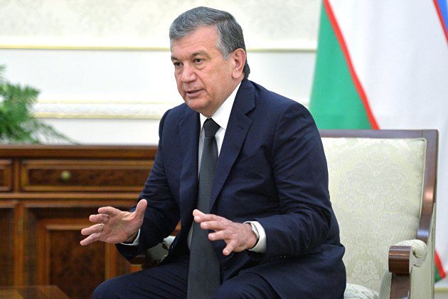 Президент Узбекистана дал поручение по импорту бензина