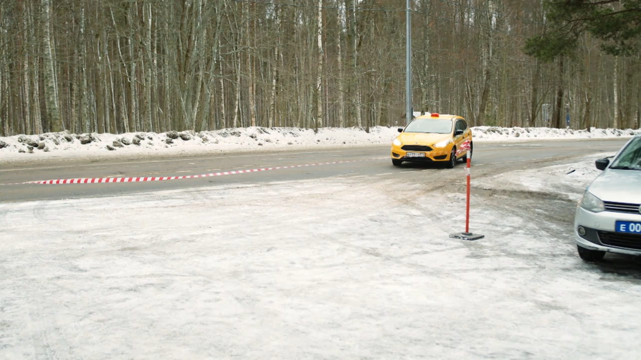 Kontuzhennyj.S01.E01.2023.WEB-DL.(720p).DenSBK.mkv_snapshot_19.48.png