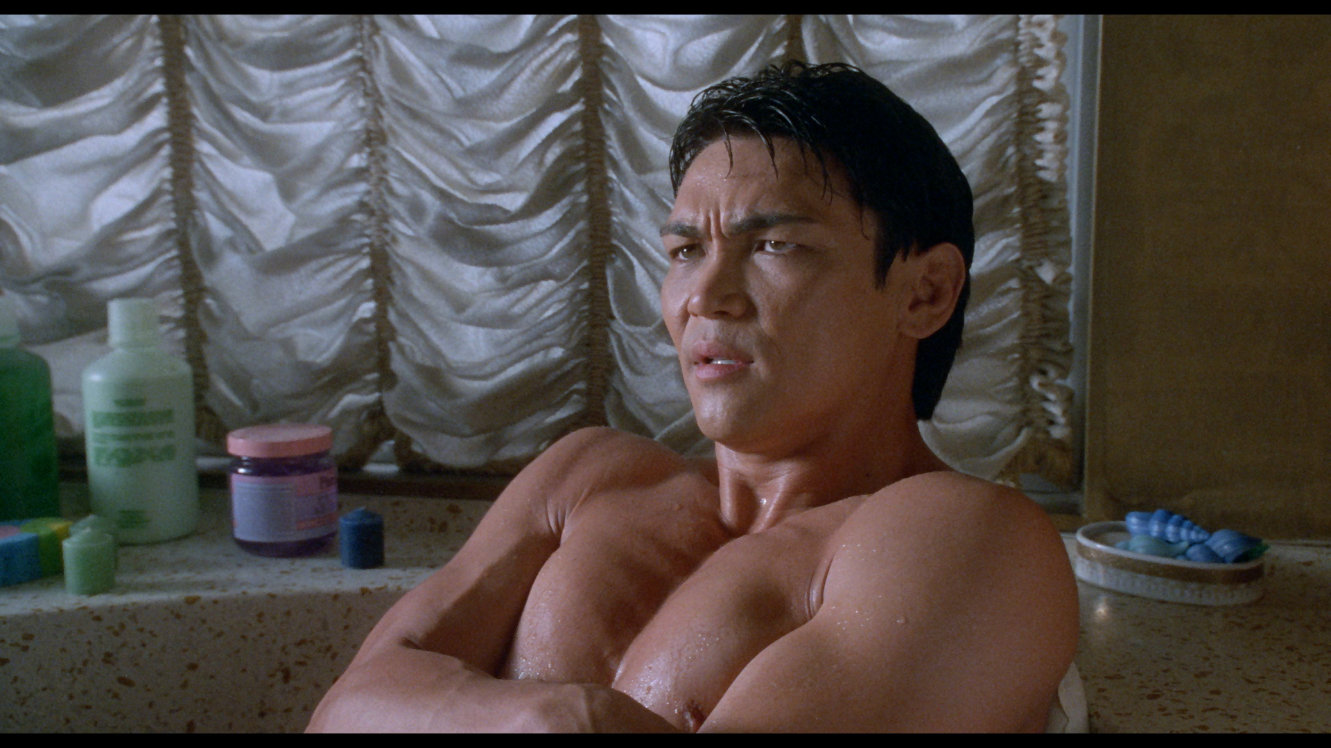 Восход красного солнца.1994.BDRemux.1080p.VS.R.G. Goldenshara.mkv_snapshot_00.43.32_[2023.09.02_18.49.23].png