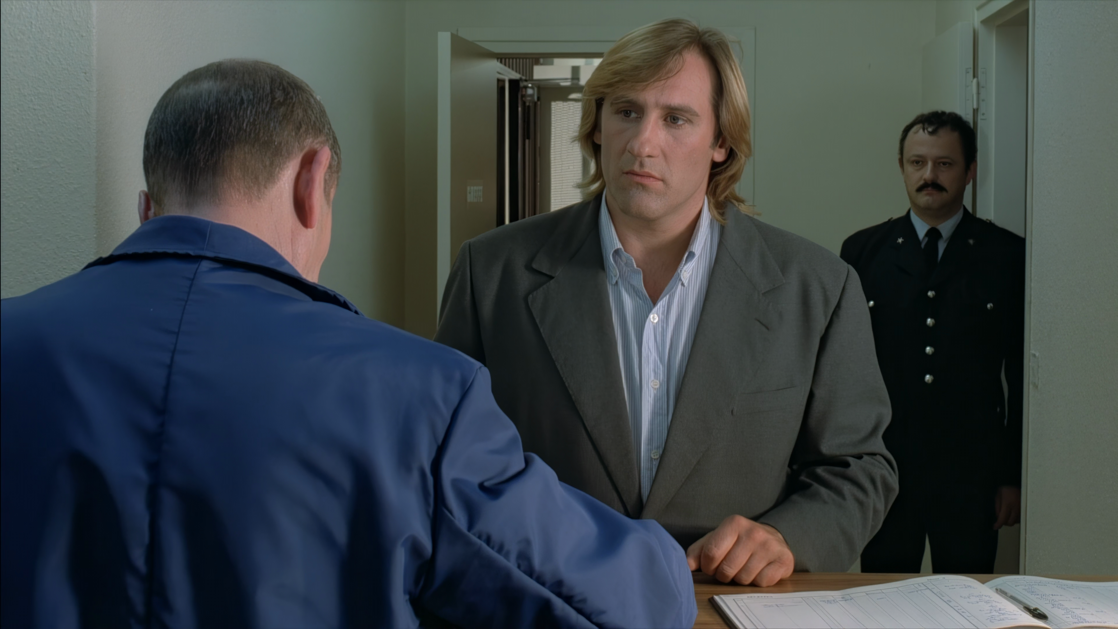 Les fugitifs - Беглецы 1986 4К.mkv_20230910_093931.246.png