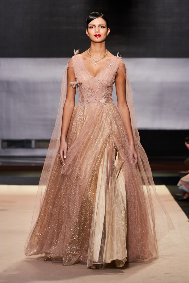 christophe_guillarme_pfw_fw22_09_e22r5-n3l_20231116_2006397456.jpg