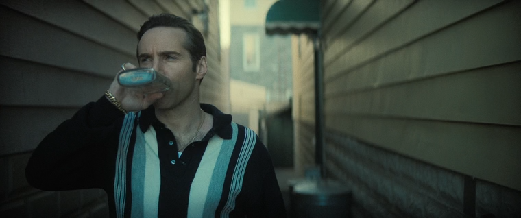 The.Many.Saints.of.Newark.2021.HDRip-AVC.ExKinoRay.mkv_snapshot_00.51.12.945.png