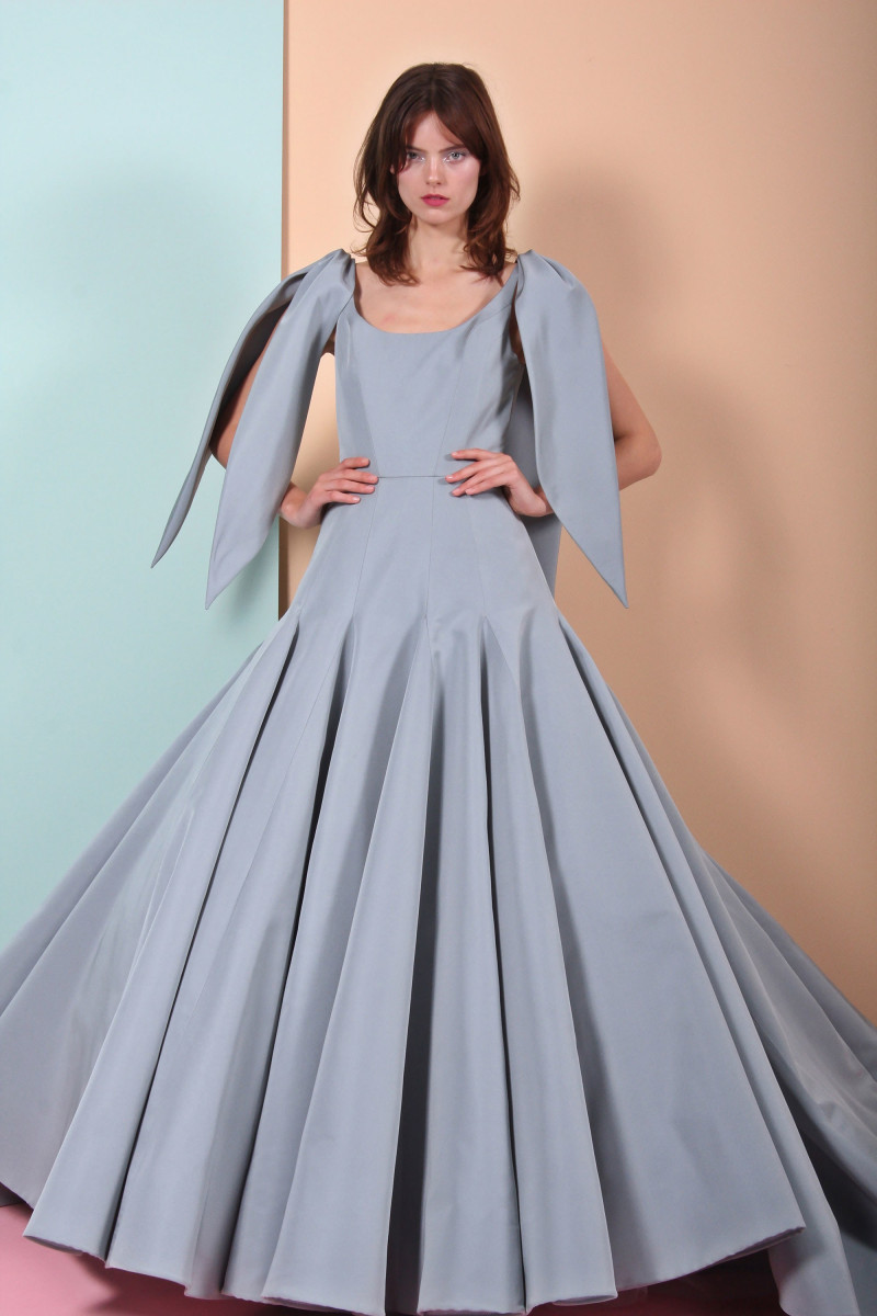 29-christian-siriano-resort-2018.jpg