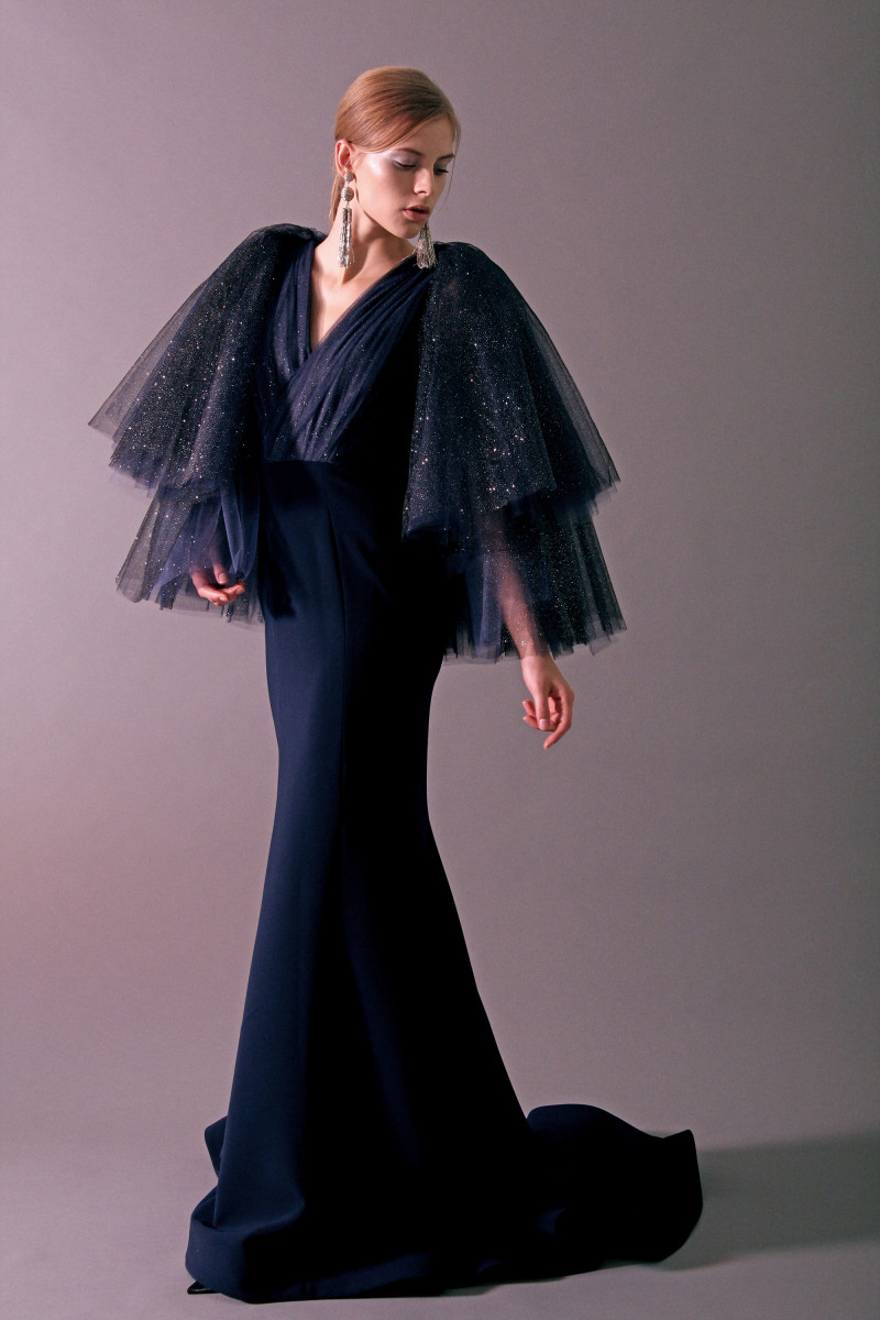 31-christian-siriano-pre-fall-2018.jpg