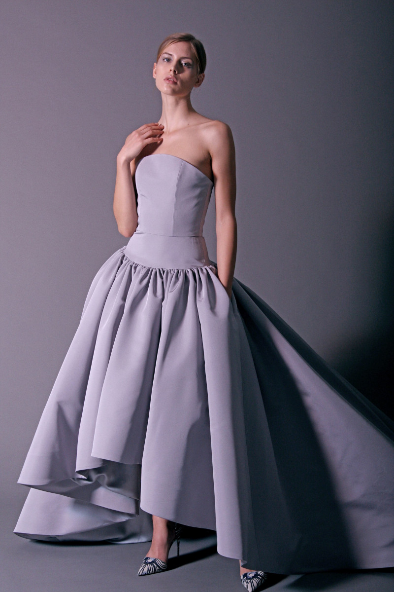 33-christian-siriano-pre-fall-2018.jpg