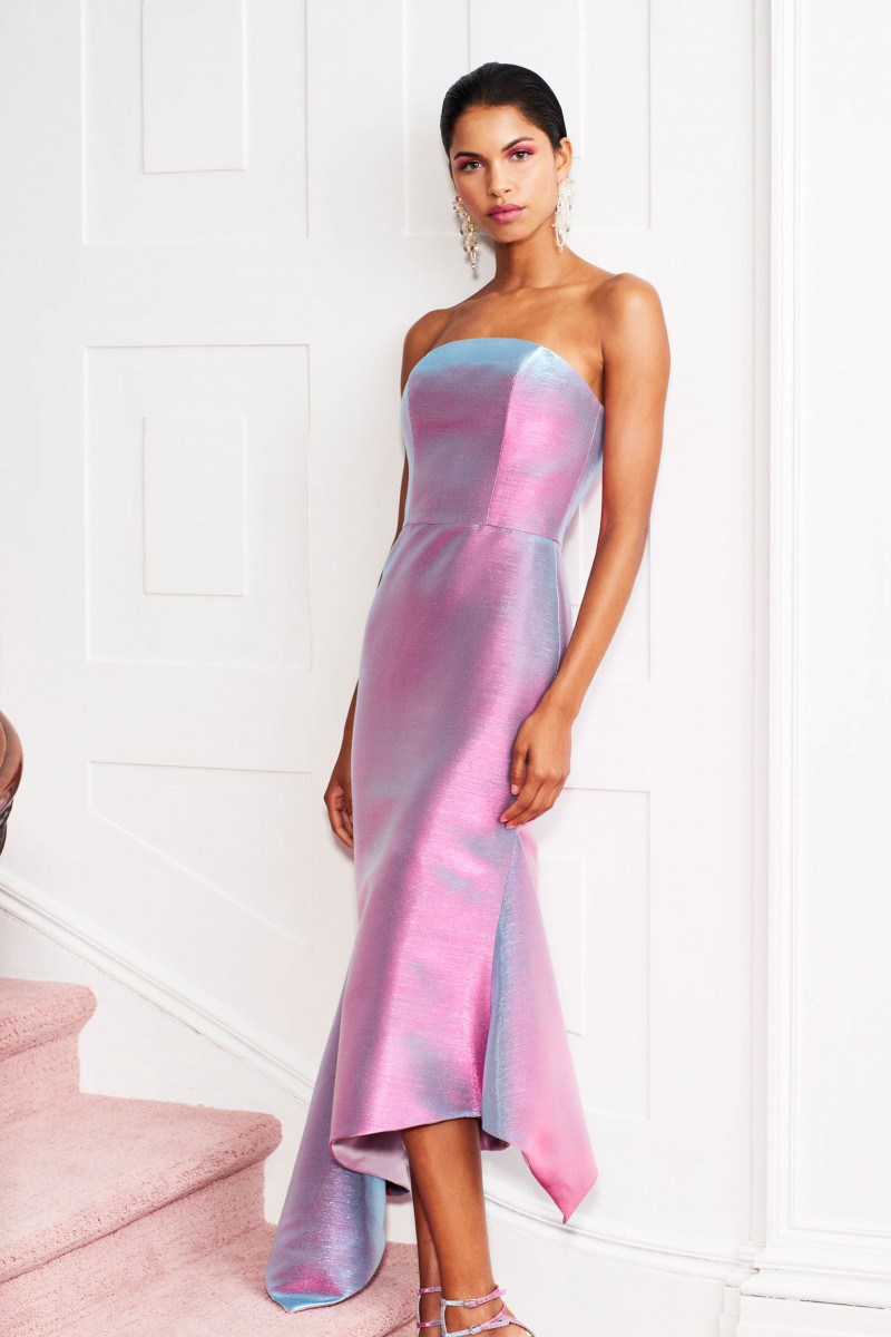 00011-christian-siriano-vogue-resort-2019-pr.jpg
