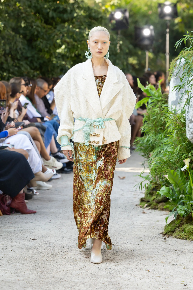 00034-mithridate-spring-2024-ready-to-wear-credit-brand-spon.JPG.webp